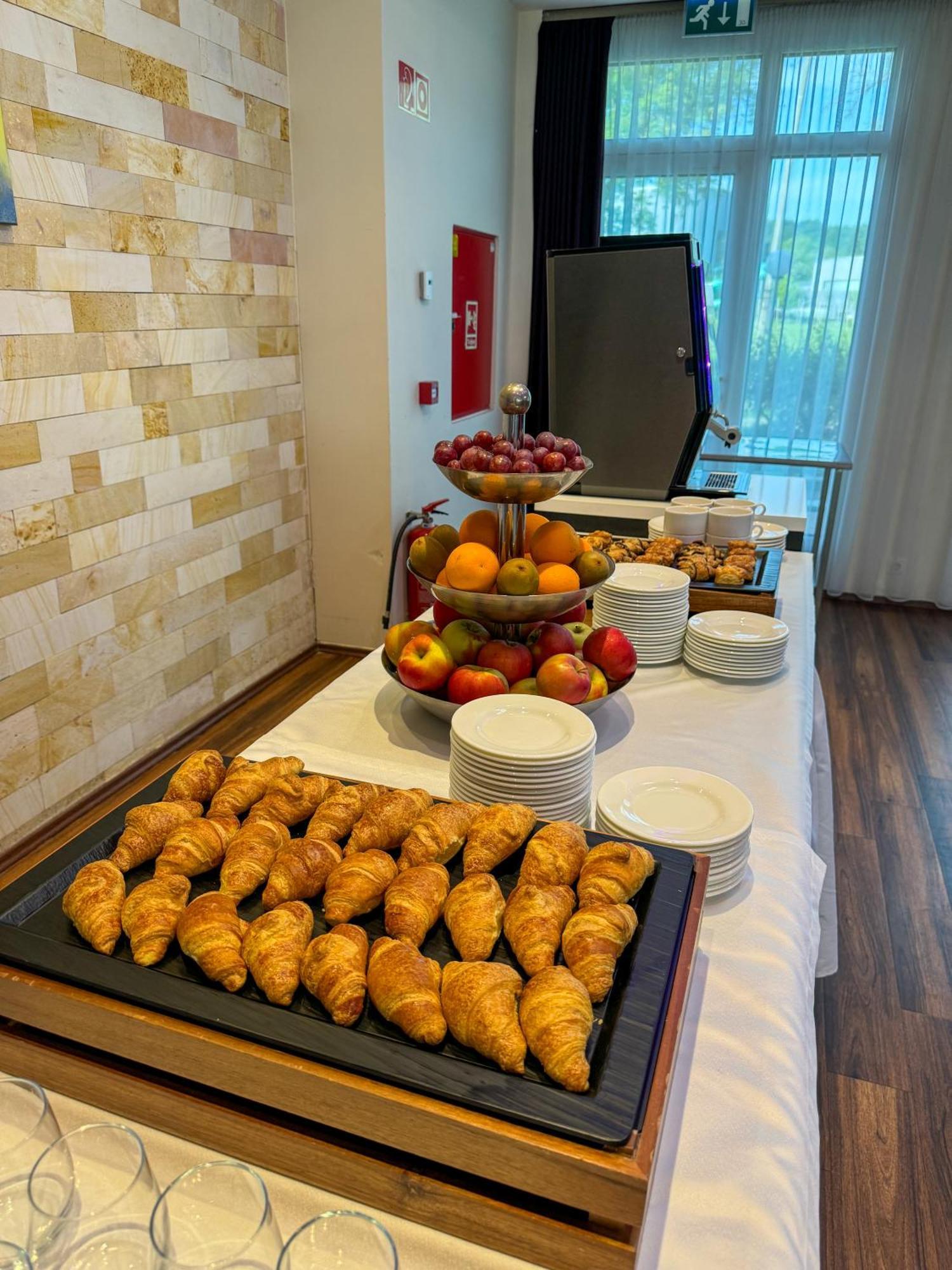 Aurora Hotel 4*